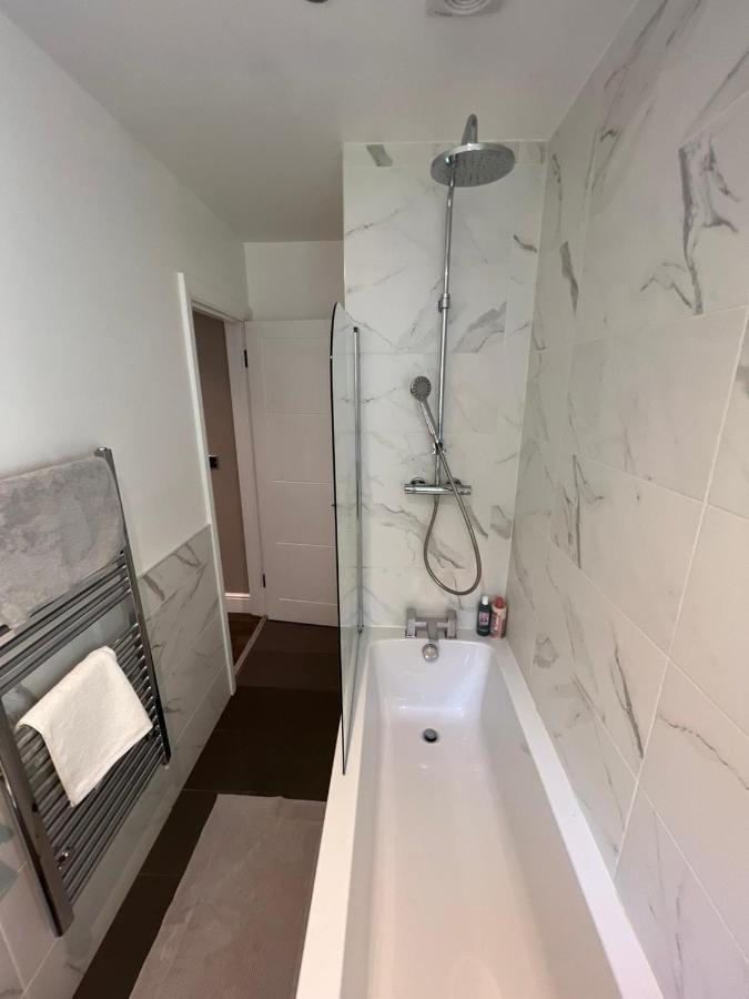 Peaceful & Stylish Brighton Studio Apartment エクステリア 写真