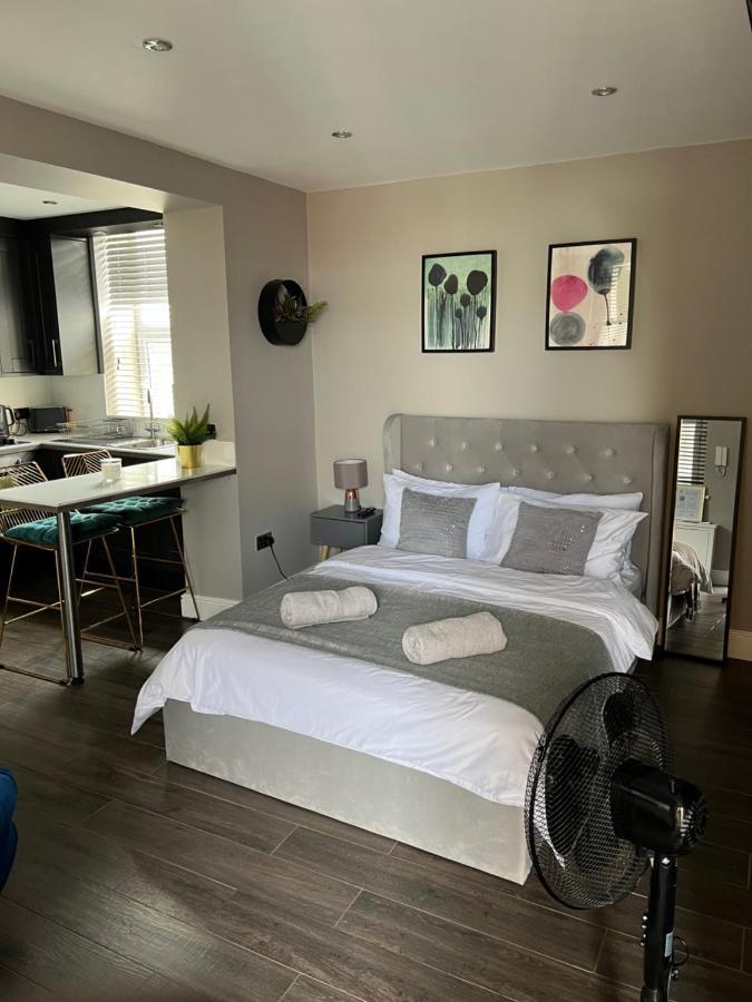 Peaceful & Stylish Brighton Studio Apartment エクステリア 写真